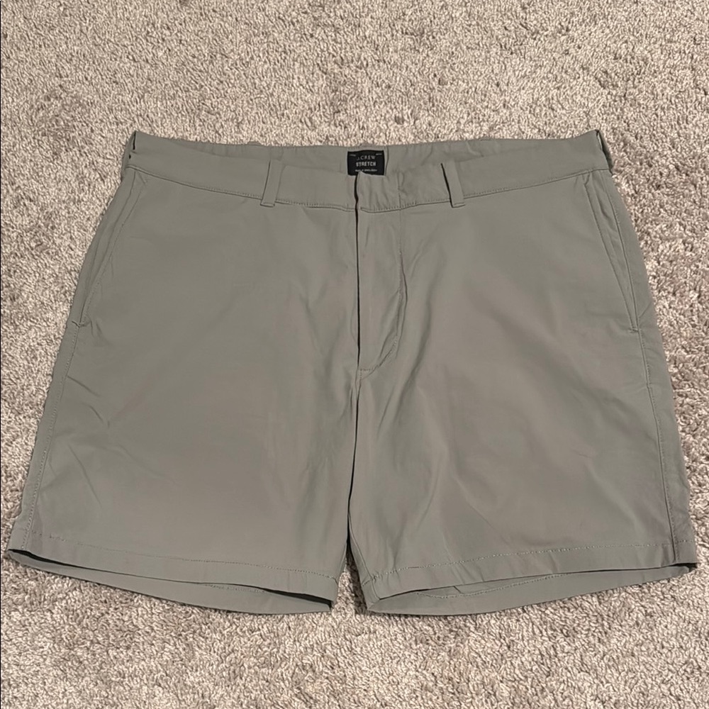 J. Crew Men’s Stretch Flat Front Shorts - Light Gray